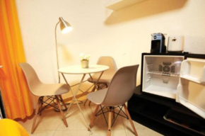 NEW MOON APARTMENTS, Malaga